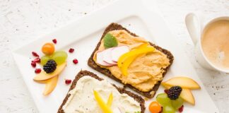 Co się je w Grecji na śniadanie?