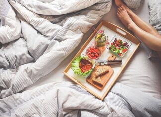 Czy można leżeć na łóżku w podwójnej obsadzie? Czy można leżeć na łóżku w podwójnej obsadzie?